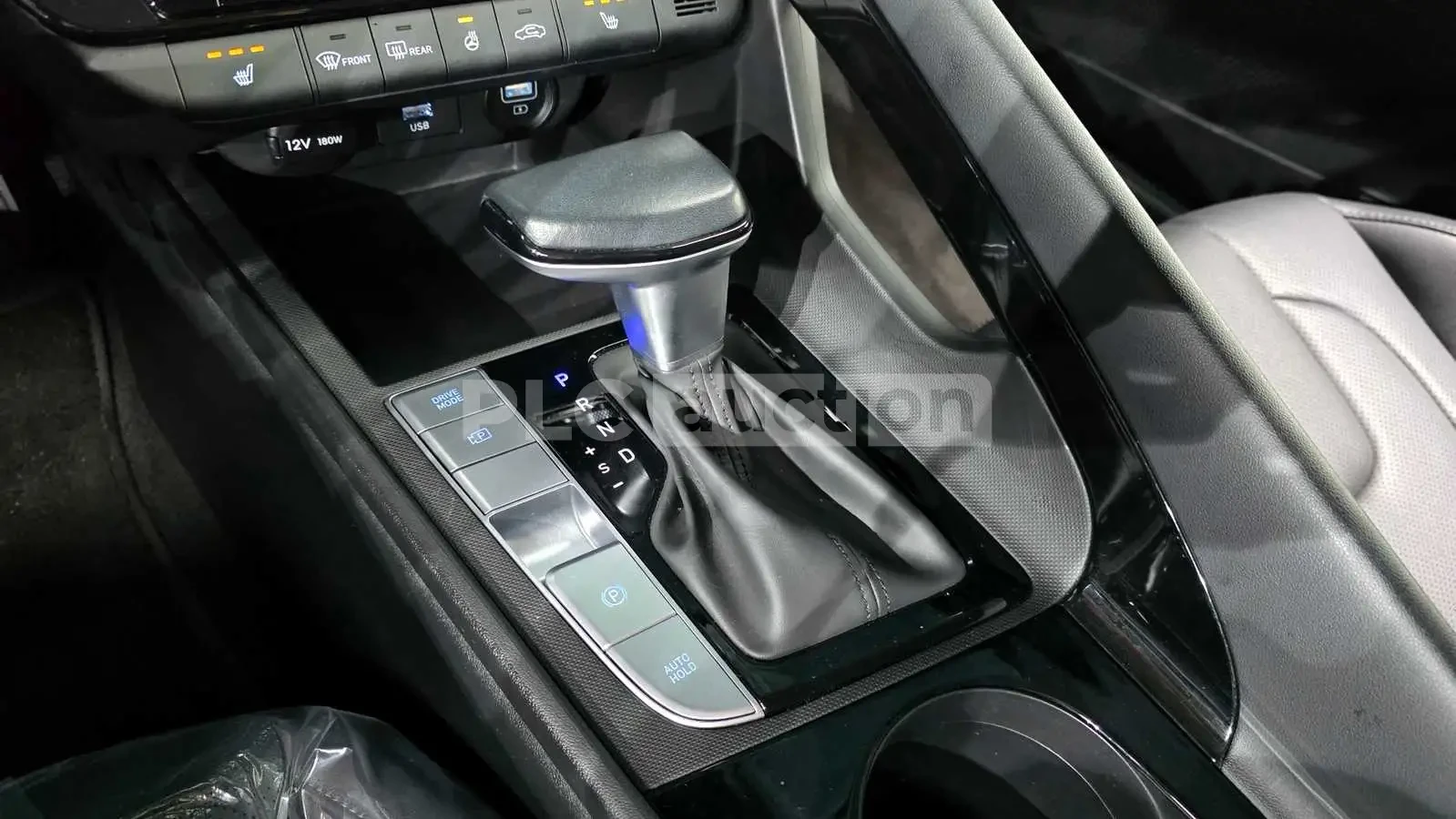 Hyundai Elantra LPG| DISTRONIC| ПОДГРЕВ| КАМЕРА| ВКЛ.ТЕХНОТЕСТ, снимка 10 - Автомобили и джипове - 54910280