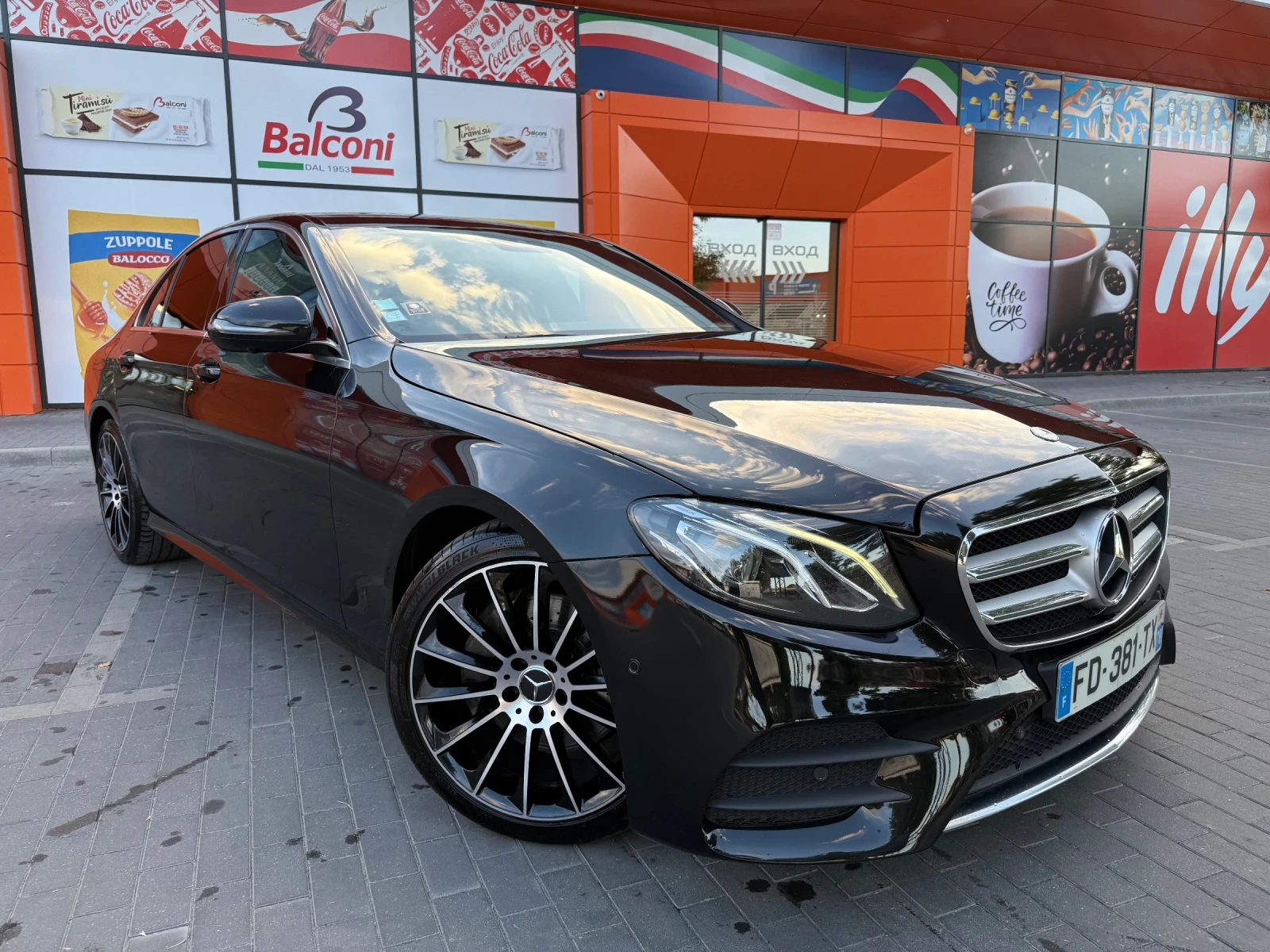 Mercedes-Benz E 220 AMG-Line 360/cam 9gtronic TOP!!!