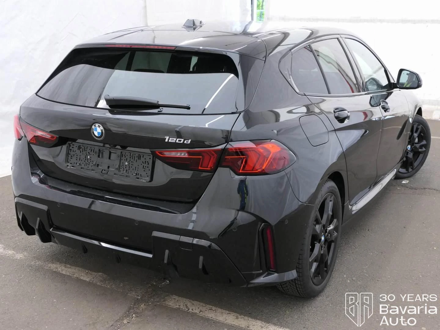 BMW 120 d M Sport Paket Steptronic, снимка 3 - Автомобили и джипове - 55447832