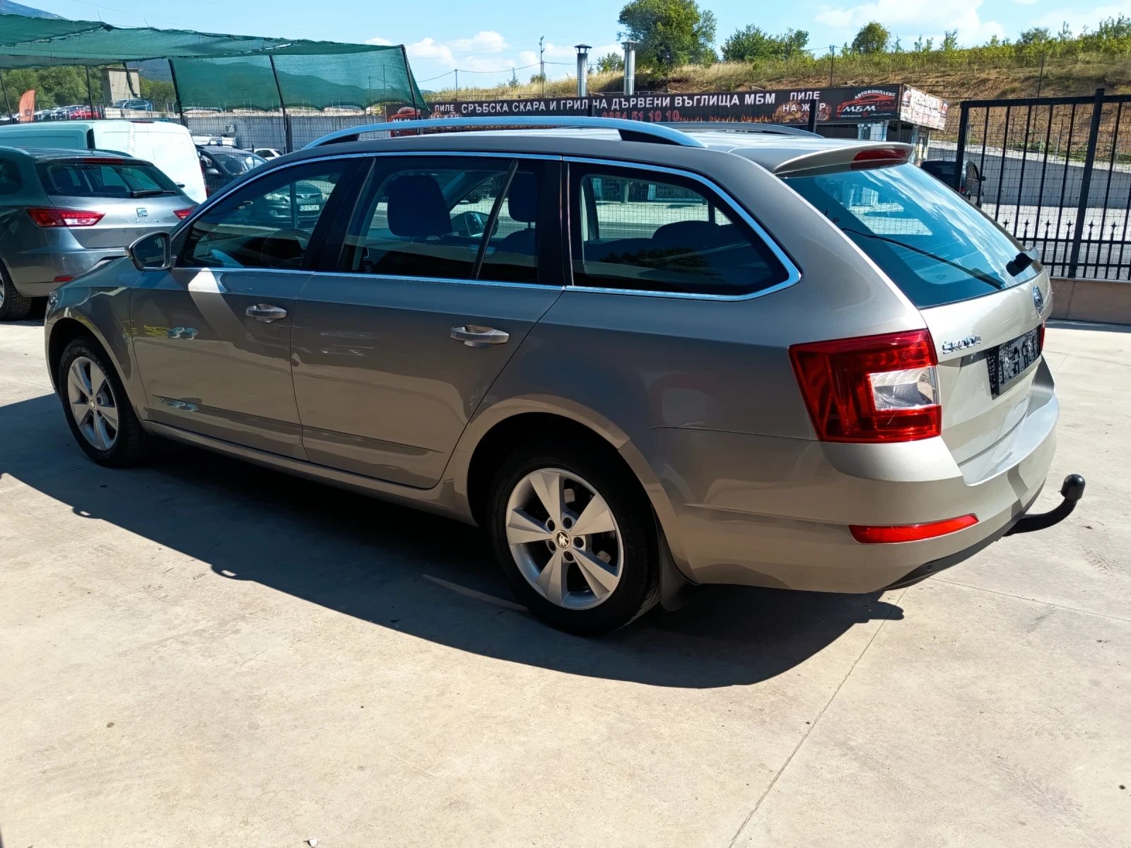 Skoda Octavia 1.6tdi 4x4 , снимка 7 - Автомобили и джипове - 55545385