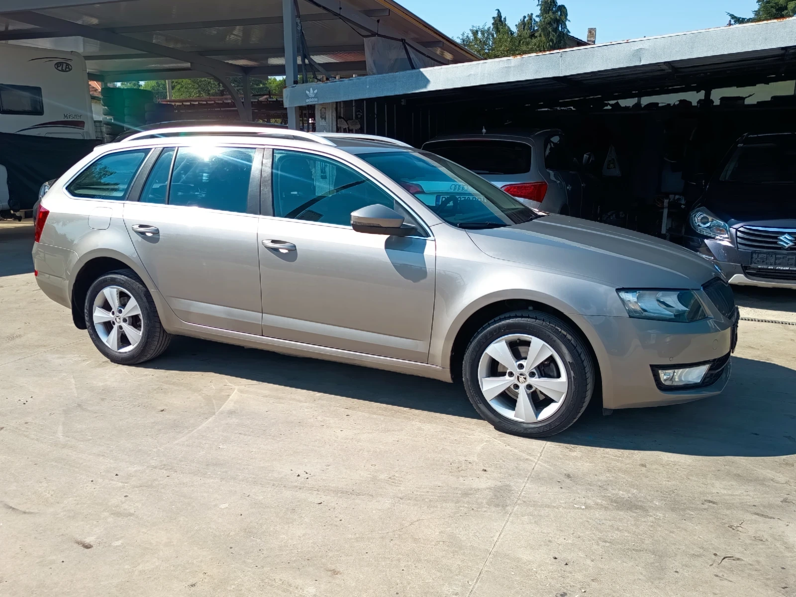 Skoda Octavia 1.6tdi 4x4 , снимка 3 - Автомобили и джипове - 55545385