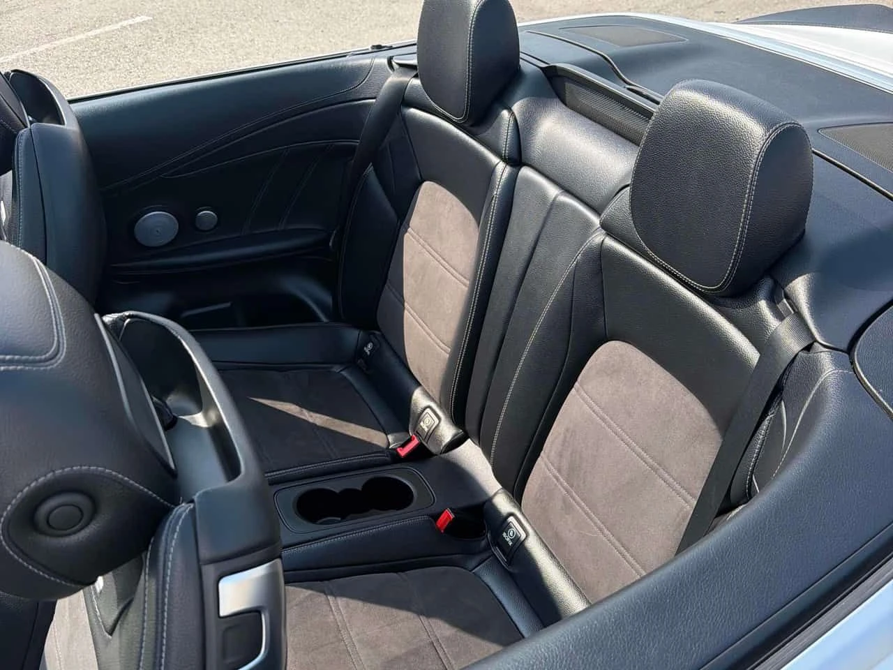 Mercedes-Benz C 63 AMG /360/BURMESTER/КЛИП НА МОТОРА / CARFAX/АВТОКРЕДИТ, снимка 10 - Автомобили и джипове - 55650724