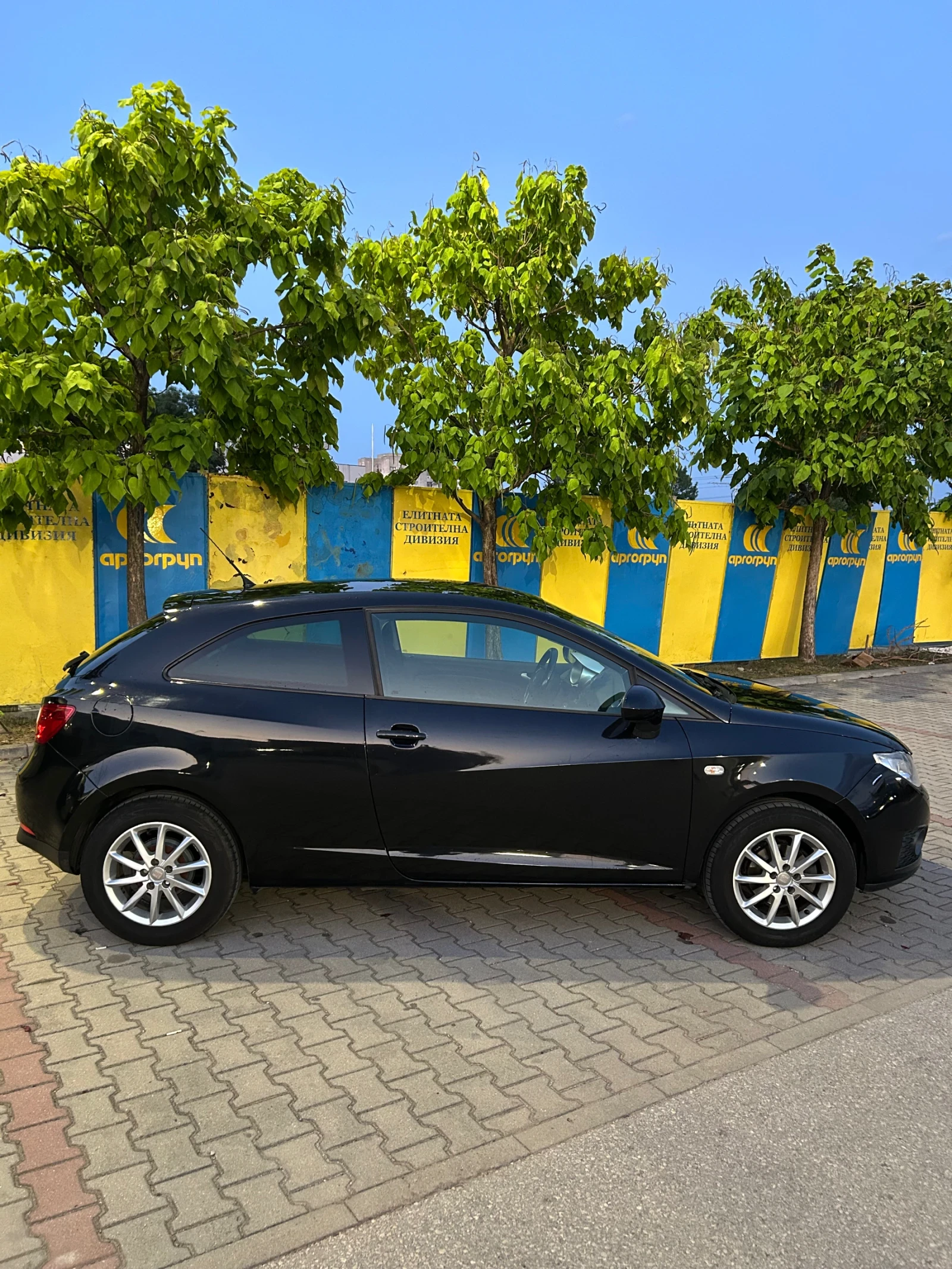 Seat Ibiza 1.4 бензин, снимка 7 - Автомобили и джипове - 55667175