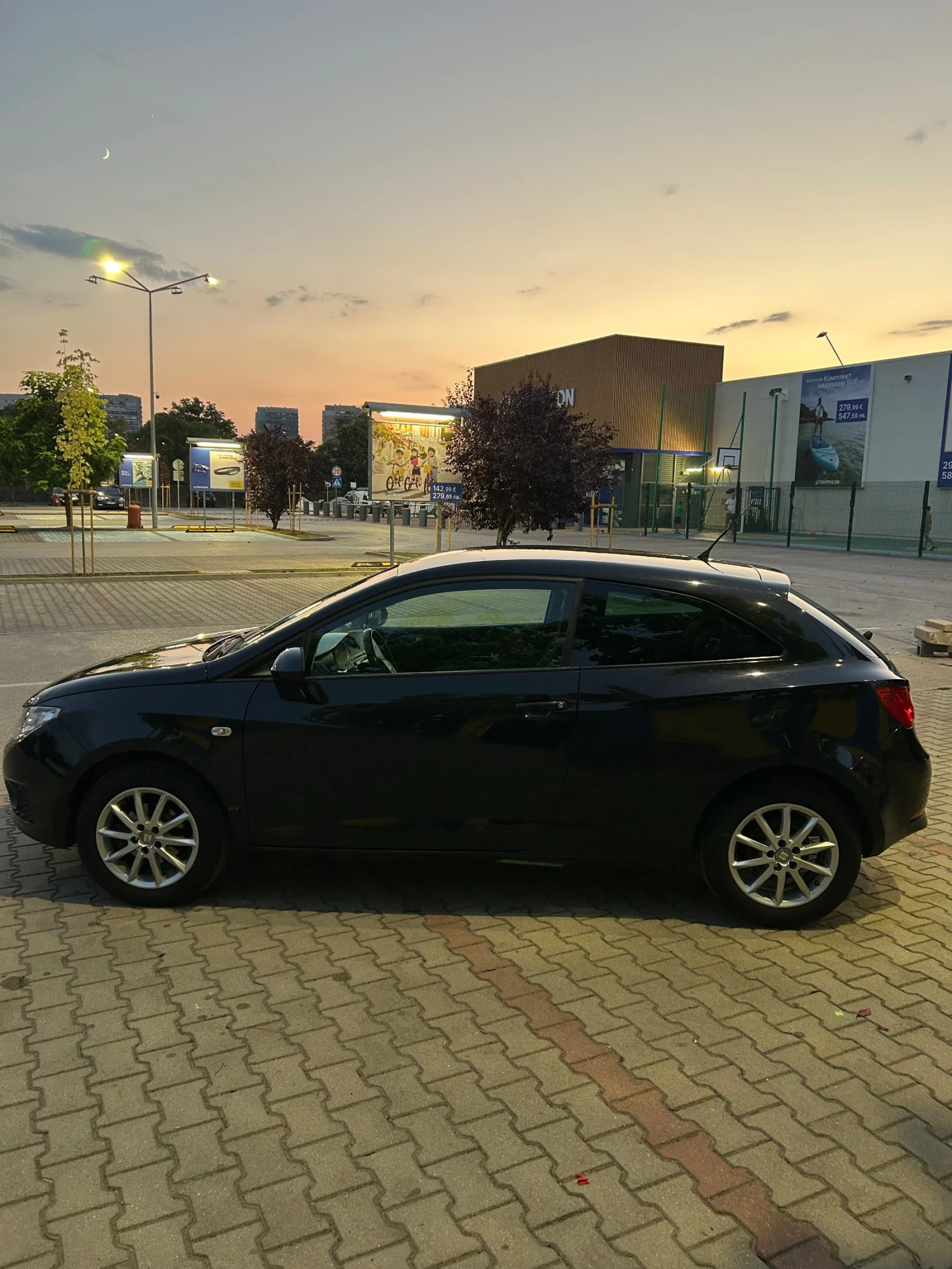 Seat Ibiza 1.4 бензин, снимка 6 - Автомобили и джипове - 55667175