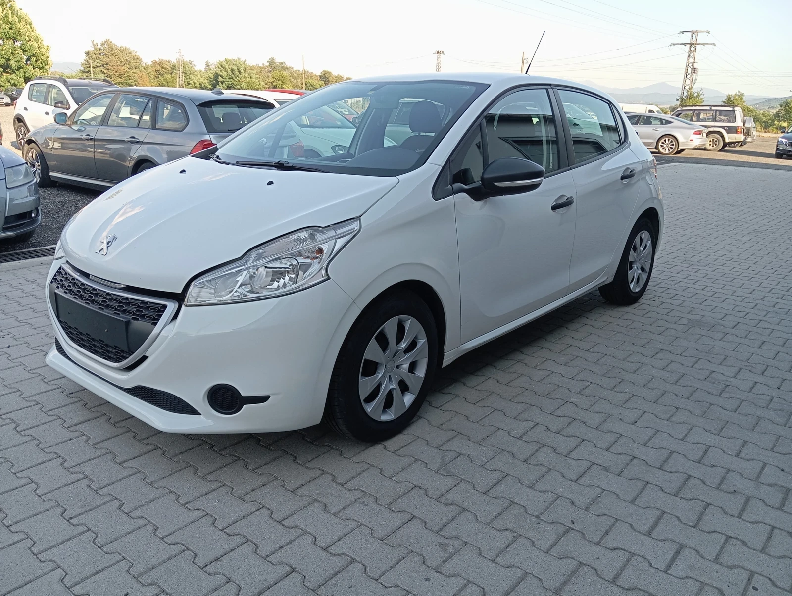 Peugeot 208 1.4HDI ЛИЗИНГ , снимка 3 - Автомобили и джипове - 55695449