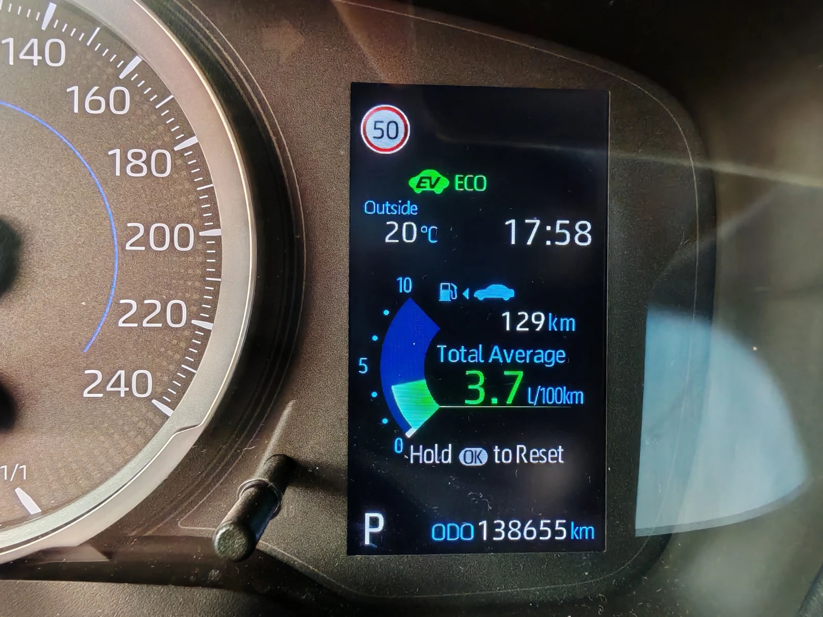 Toyota Corolla TS 1.8 HYBRID / Гаранция, снимка 11 - Автомобили и джипове - 55780759