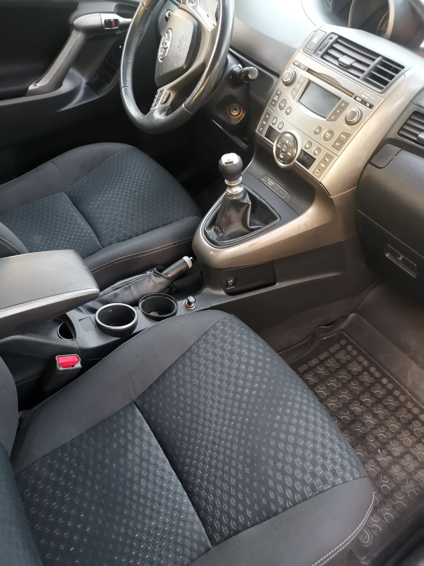Toyota Verso 1.8.6��..7����� | Mobile.bg � ����������� 10
