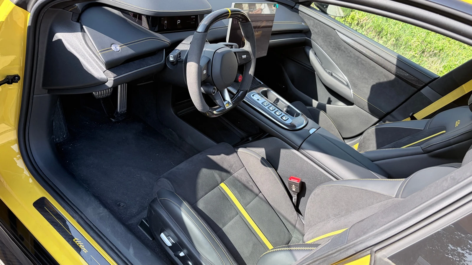 Xiaomi SU7  XIAOMI SU7 ULTRA | 1548 �.�. | AWD 4X4 | 93.7 kWh | Mobile.bg � ����������� 4