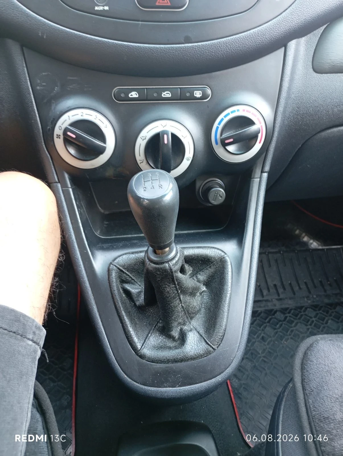 Hyundai I10 1.1, снимка 5 - Автомобили и джипове - 56590136
