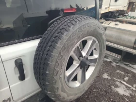 Jeep Wrangler SAHARA/CARFAX/Кожа/Нави/Подгрев/Кейлес, снимка 12