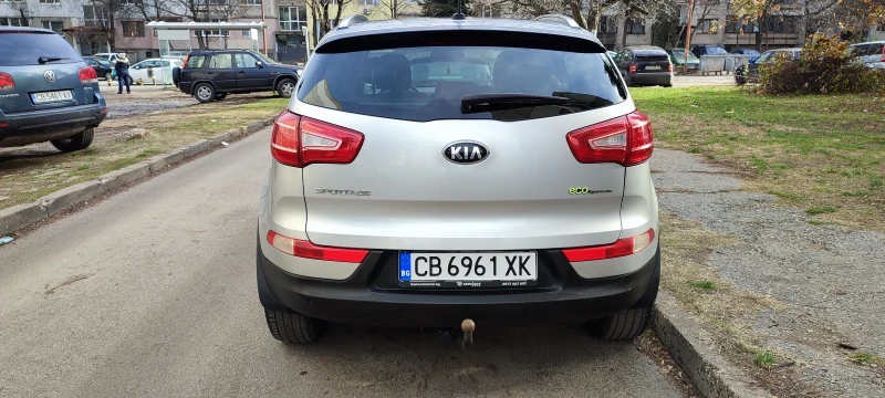 Kia Sportage, снимка 5 - Автомобили и джипове - 47015322