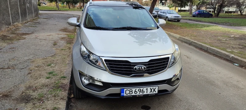 Kia Sportage, снимка 1 - Автомобили и джипове - 47015322