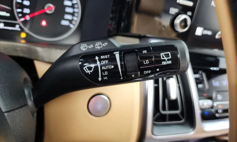 Kia Sorento Gasoline 2.5T 2Wd, снимка 12 - Автомобили и джипове - 51428727