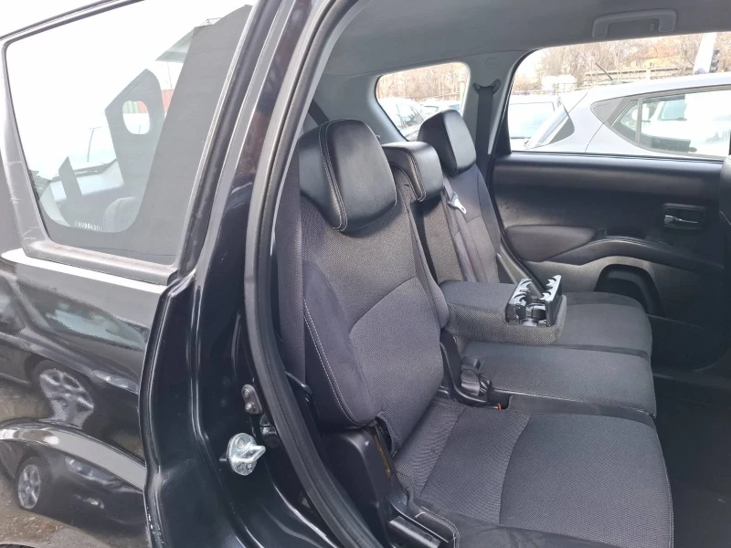 Citroen C-Crosser 2.2HDI, снимка 12 - Автомобили и джипове - 53005135