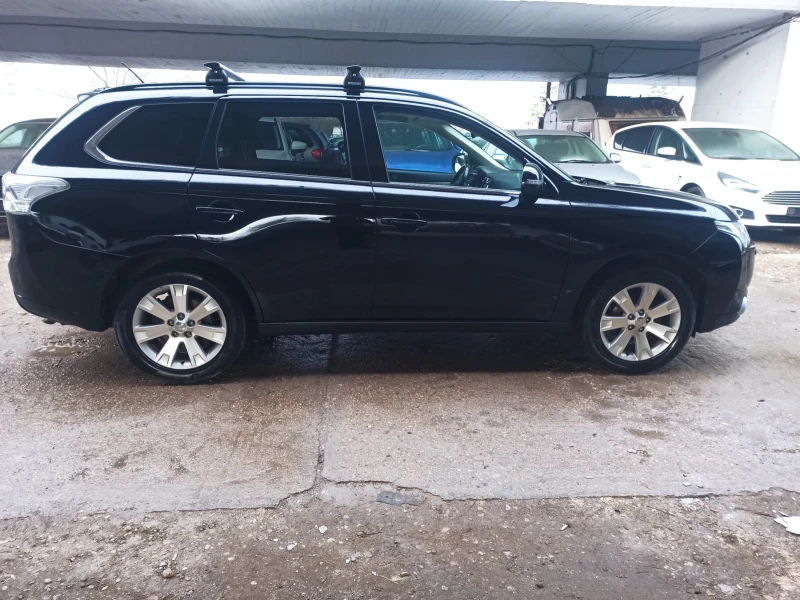 Mitsubishi Outlander 6+ 1, KEYLESS, NAVI, KAMERA , снимка 3 - Автомобили и джипове - 53192072