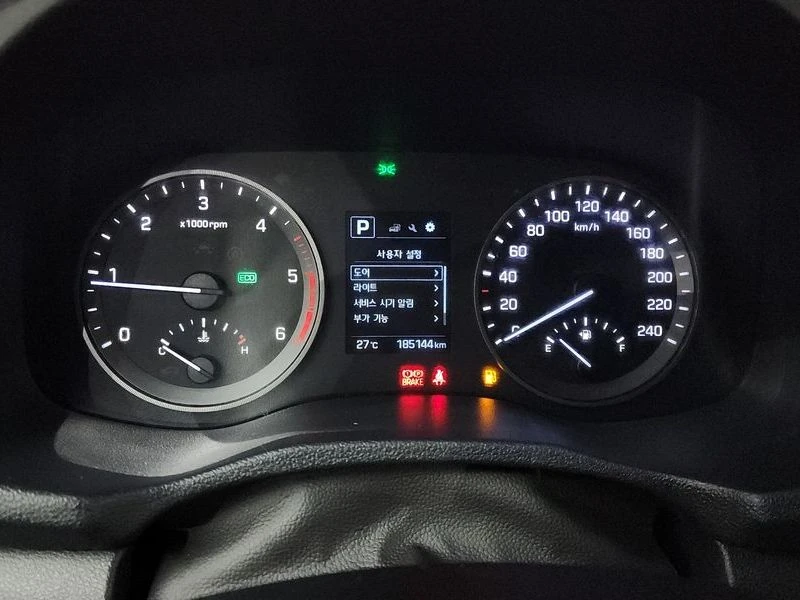 Hyundai Tucson Diesel 1.7 2WD| 115к.с.| ВКЛ.ТЕХНОТЕСТ, снимка 8 - Автомобили и джипове - 55615053