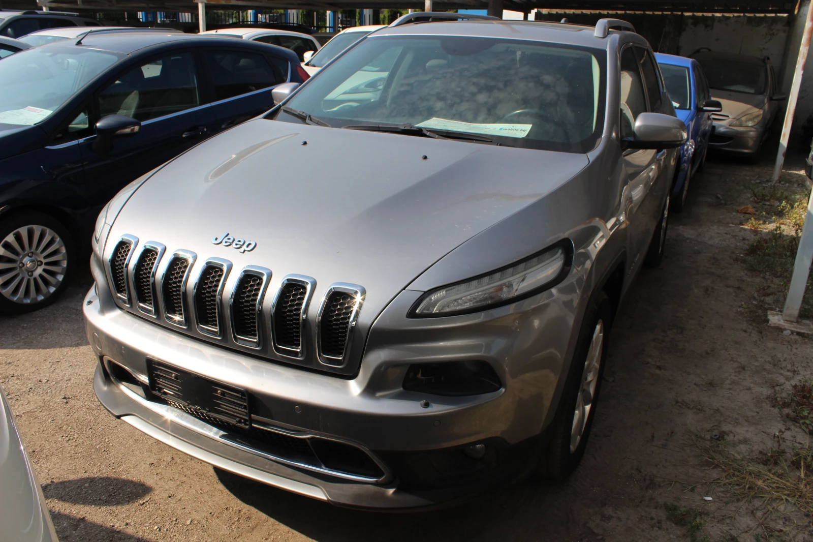 Jeep Cherokee 2.0ТДИ 4х4 - изображение 4