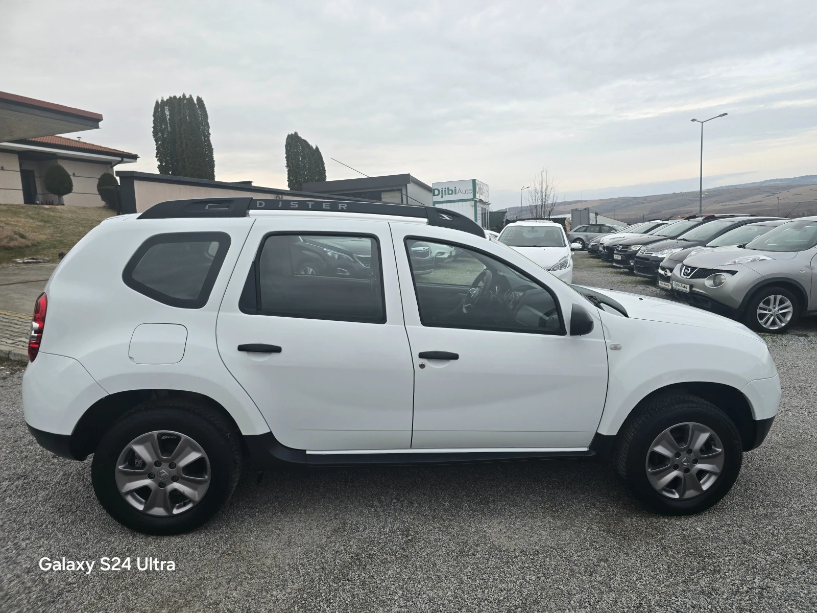 Dacia Duster 1.6i-115k.c, LPG, FACE, EURO6  - изображение 4