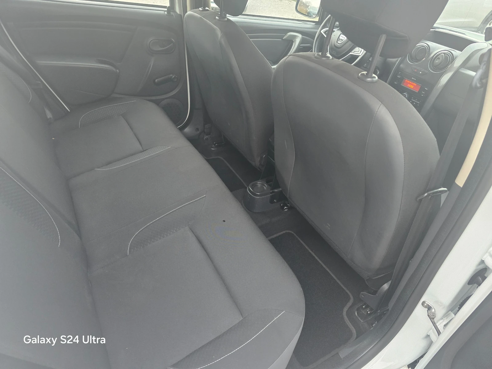 Dacia Duster 1.6i-115k.c, LPG, FACE, EURO6  - изображение 10