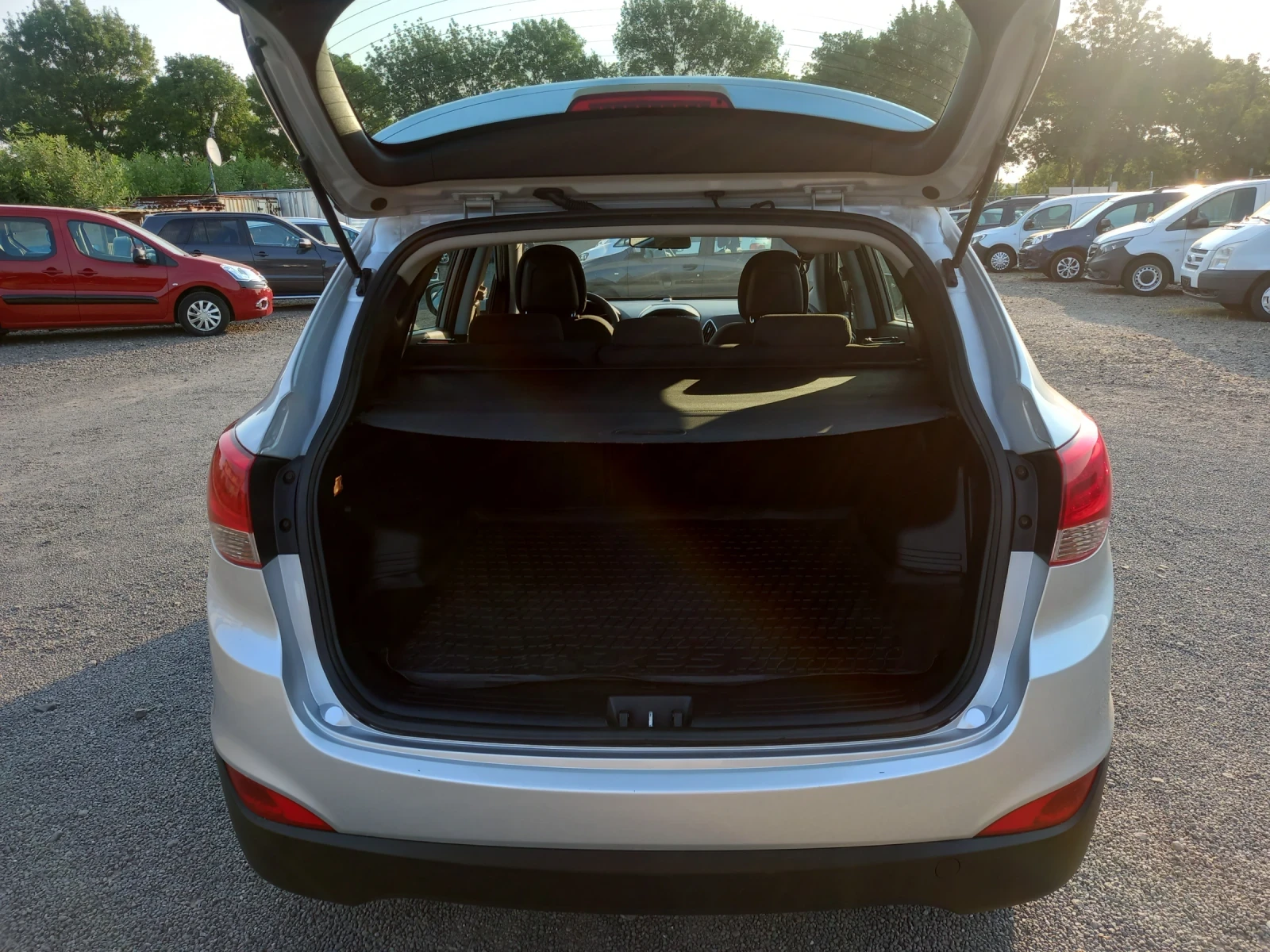Hyundai IX35 1.6i 16v | Mobile.bg   11