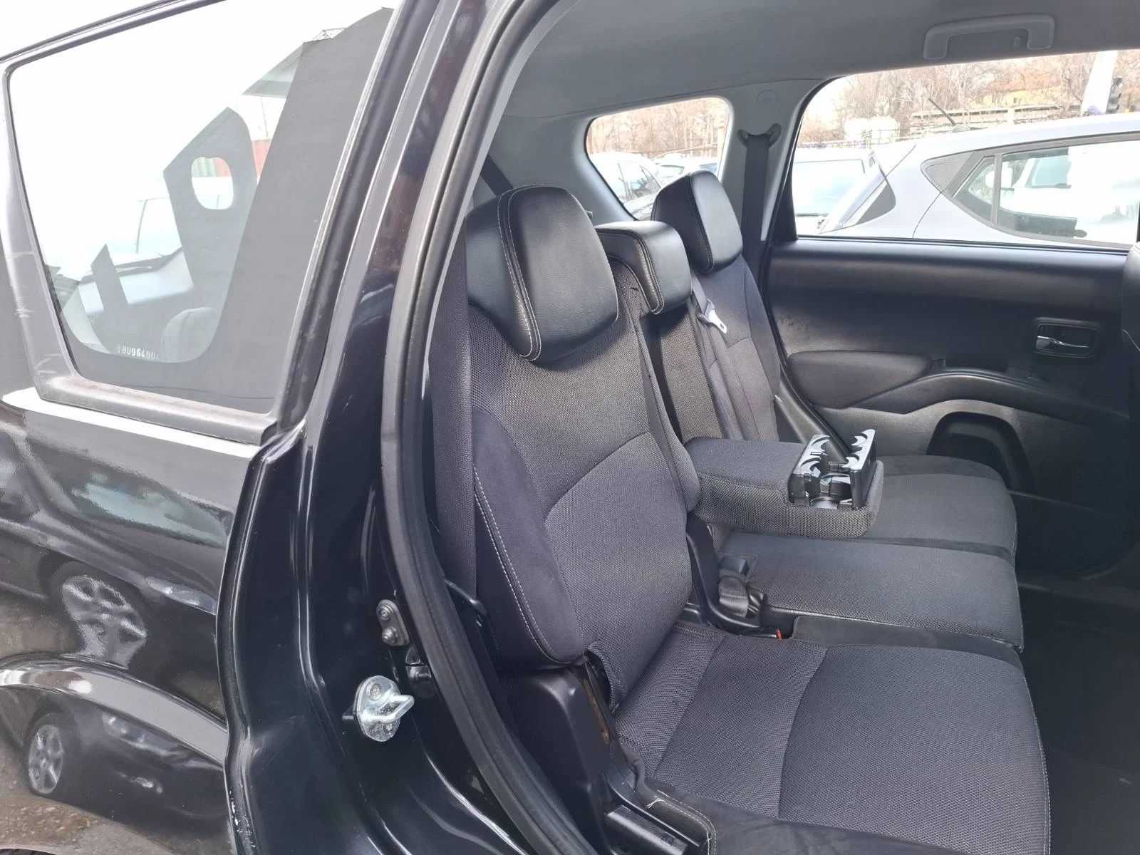 Citroen C-Crosser 2.2HDI | Mobile.bg � ����������� 12