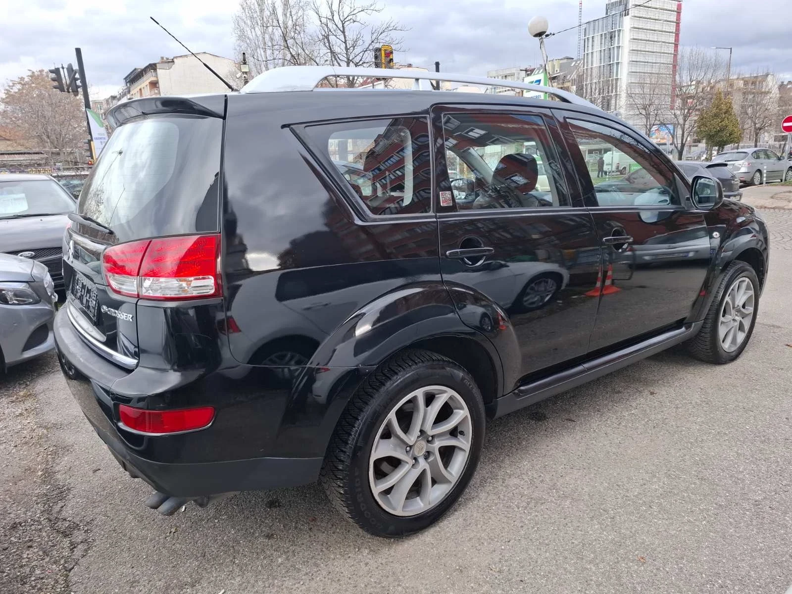 Citroen C-Crosser 2.2HDI - изображение 4