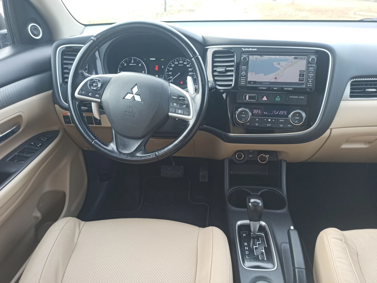 Mitsubishi Outlander 6+ 1, KEYLESS, NAVI, KAMERA  | Mobile.bg � ����������� 12