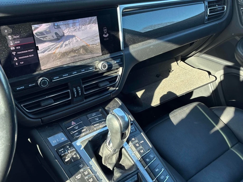 Porsche Macan GTS AWD * ОБДУХВАНЕ* 360* ГЛАВНО ПРЕДСТАВИТЕЛСТВО* - изображение 10