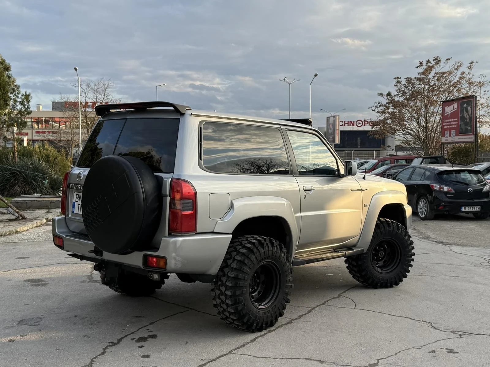 Nissan Patrol  - изображение 8