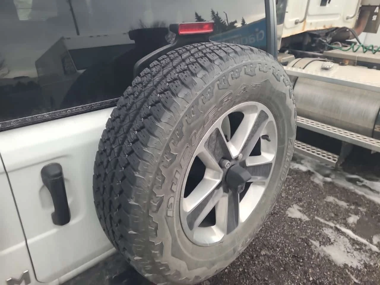 Jeep Wrangler SAHARA/CARFAX/Кожа/Нави/Подгрев/Кейлес, снимка 12 - Автомобили и джипове - 53733595