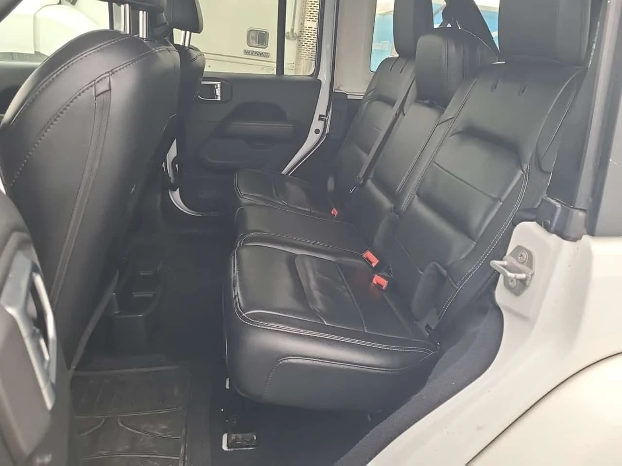 Jeep Wrangler SAHARA/CARFAX/Кожа/Нави/Подгрев/Кейлес - изображение 7