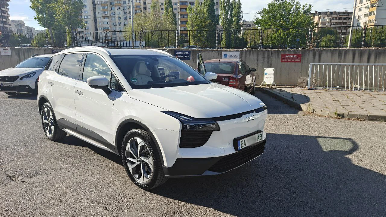 Други Друг U5, снимка 2 - Автомобили и джипове - 54072864