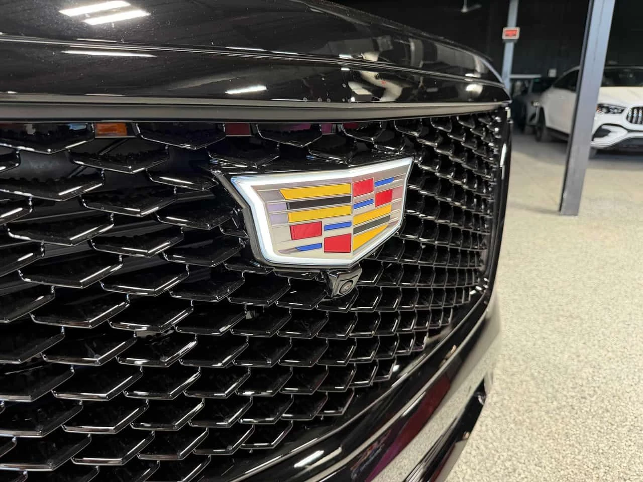Cadillac Escalade * 4WD Platinum Sport * , снимка 16 - Автомобили и джипове - 54945024