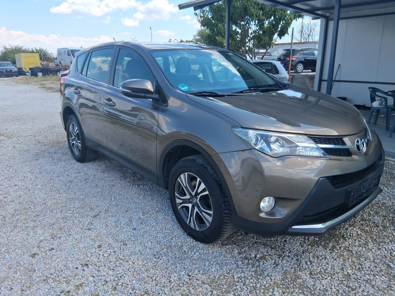 Toyota Rav4 2.0 дизел  навигация  подгрев