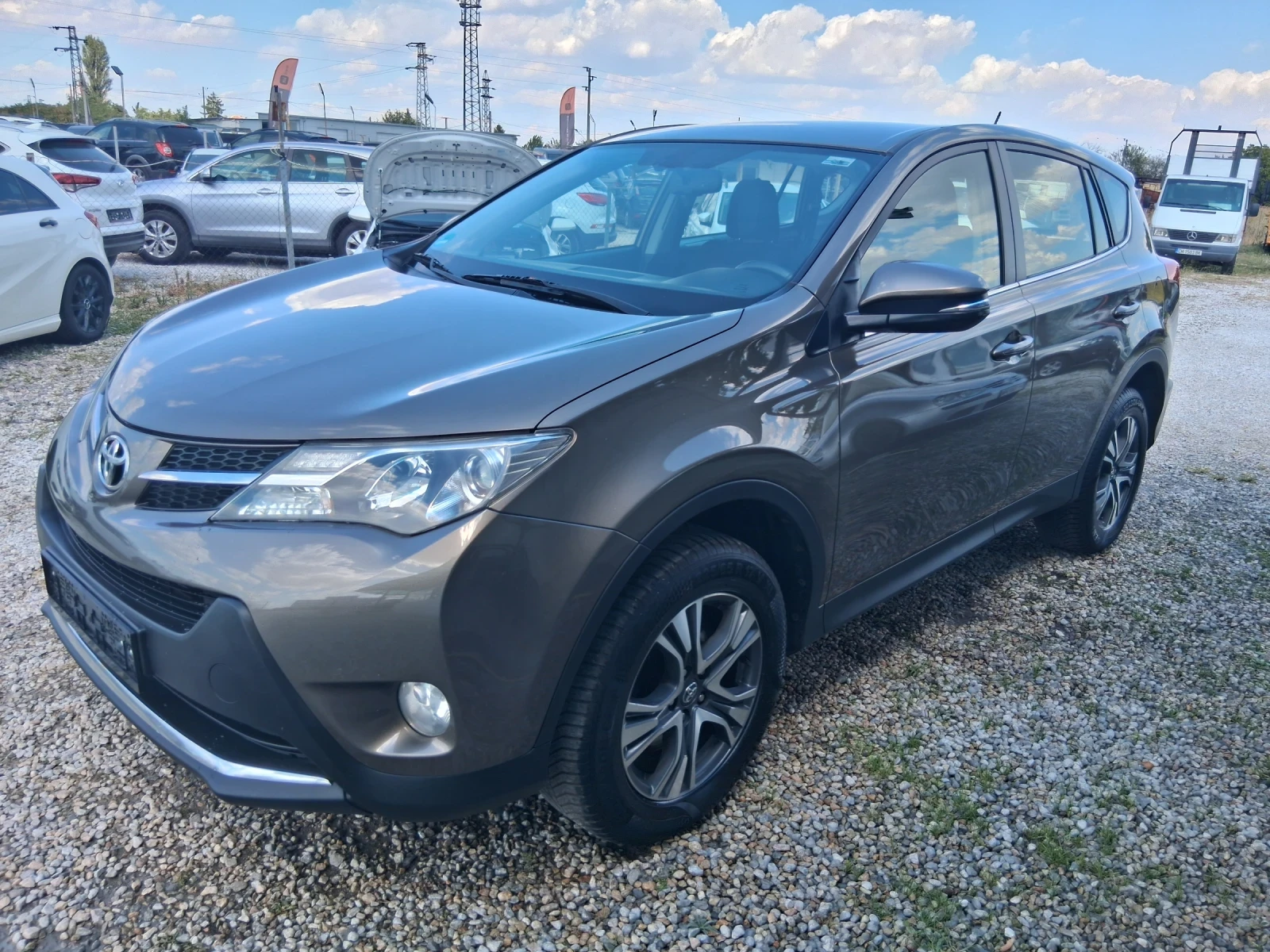 Toyota Rav4 2.0 дизел  навигация  подгрев, снимка 2 - Автомобили и джипове - 55838086