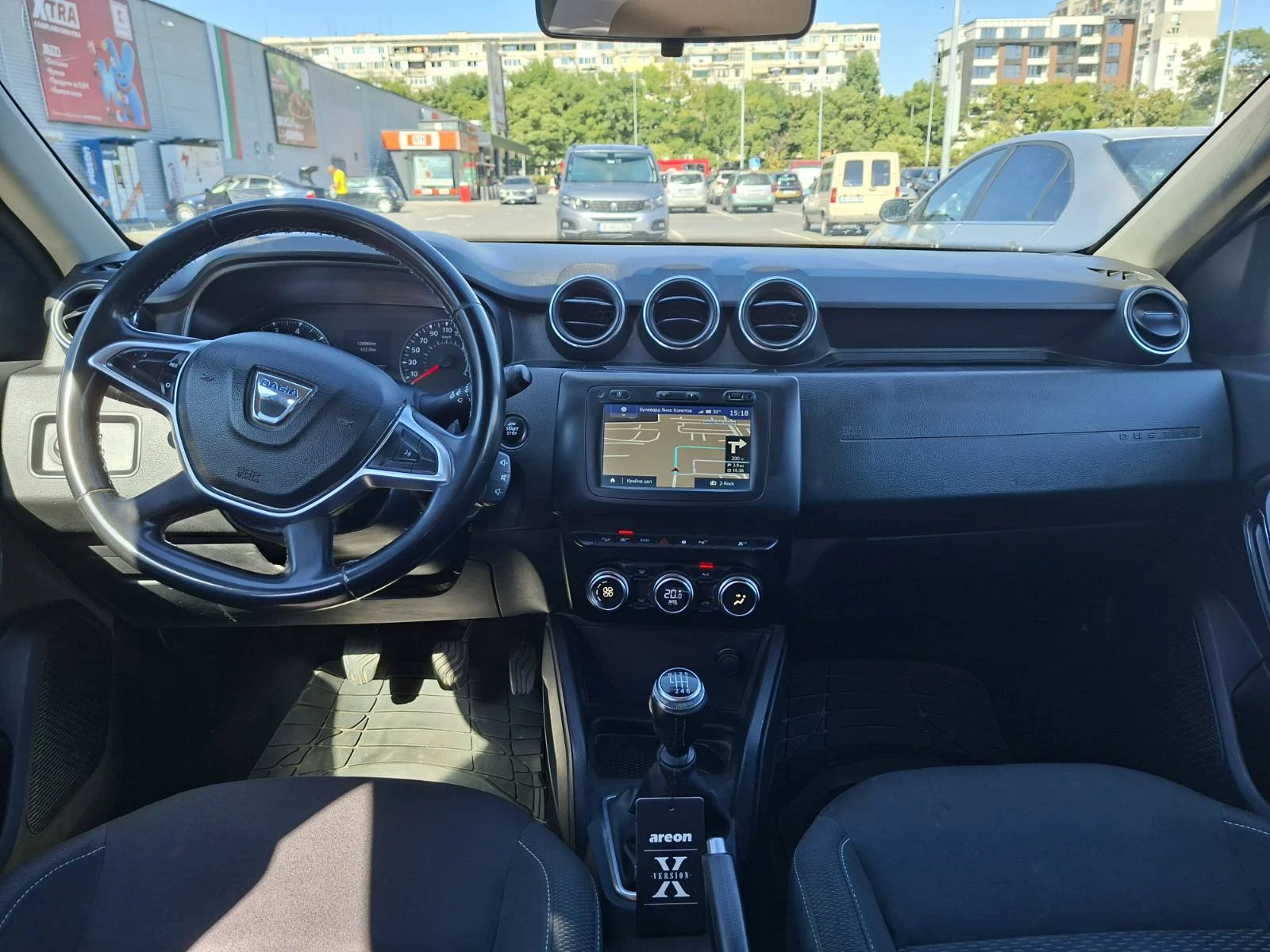Dacia Duster 1.5 DCi 4x4 от България, снимка 13 - Автомобили и джипове - 56075233