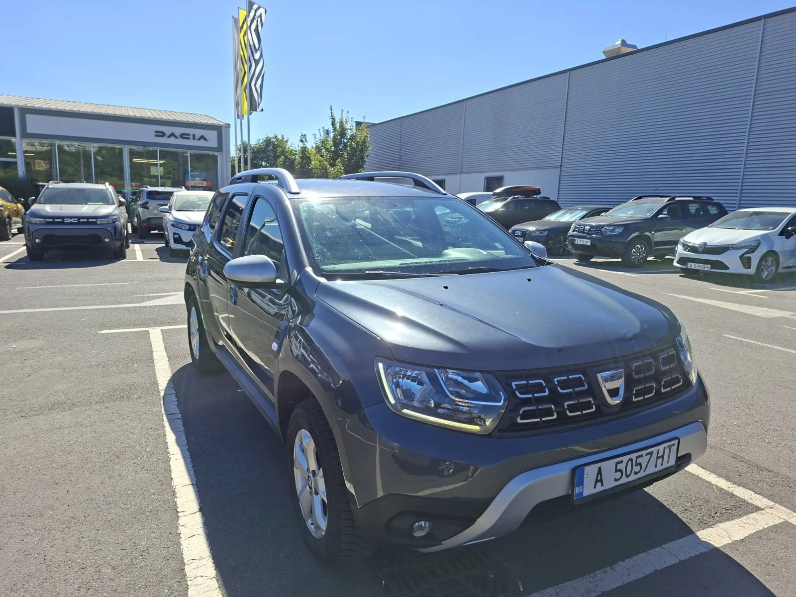 Dacia Duster 1.5 DCi 4x4 от България, снимка 2 - Автомобили и джипове - 56075233