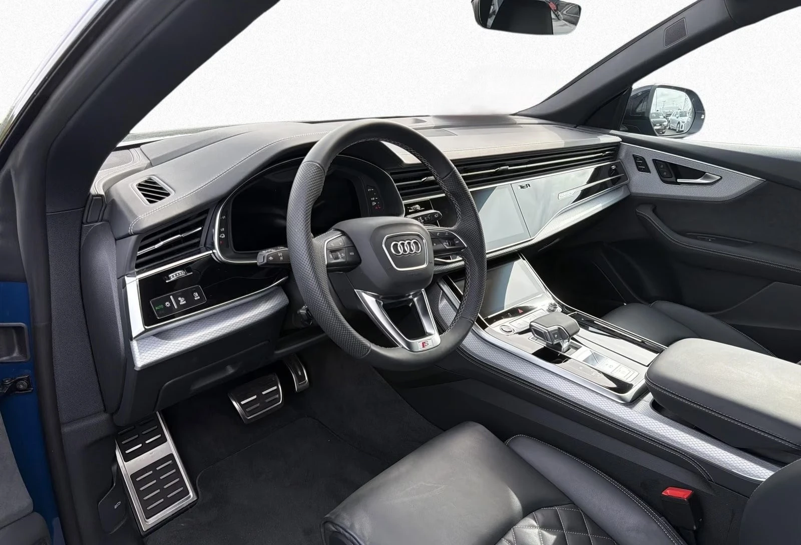 Audi Q8 60 TFSIe / S-LINE / BLACK OPTIC / B&O/ MATRIX/ HUD, снимка 8 - Автомобили и джипове - 56079055