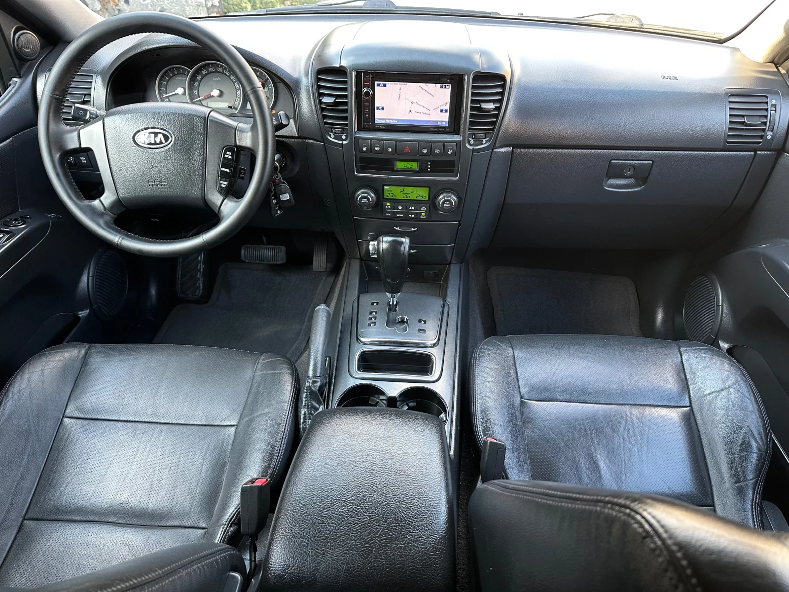 Kia Sorento 3.3i V6 full!!!, снимка 14 - Автомобили и джипове - 56134178