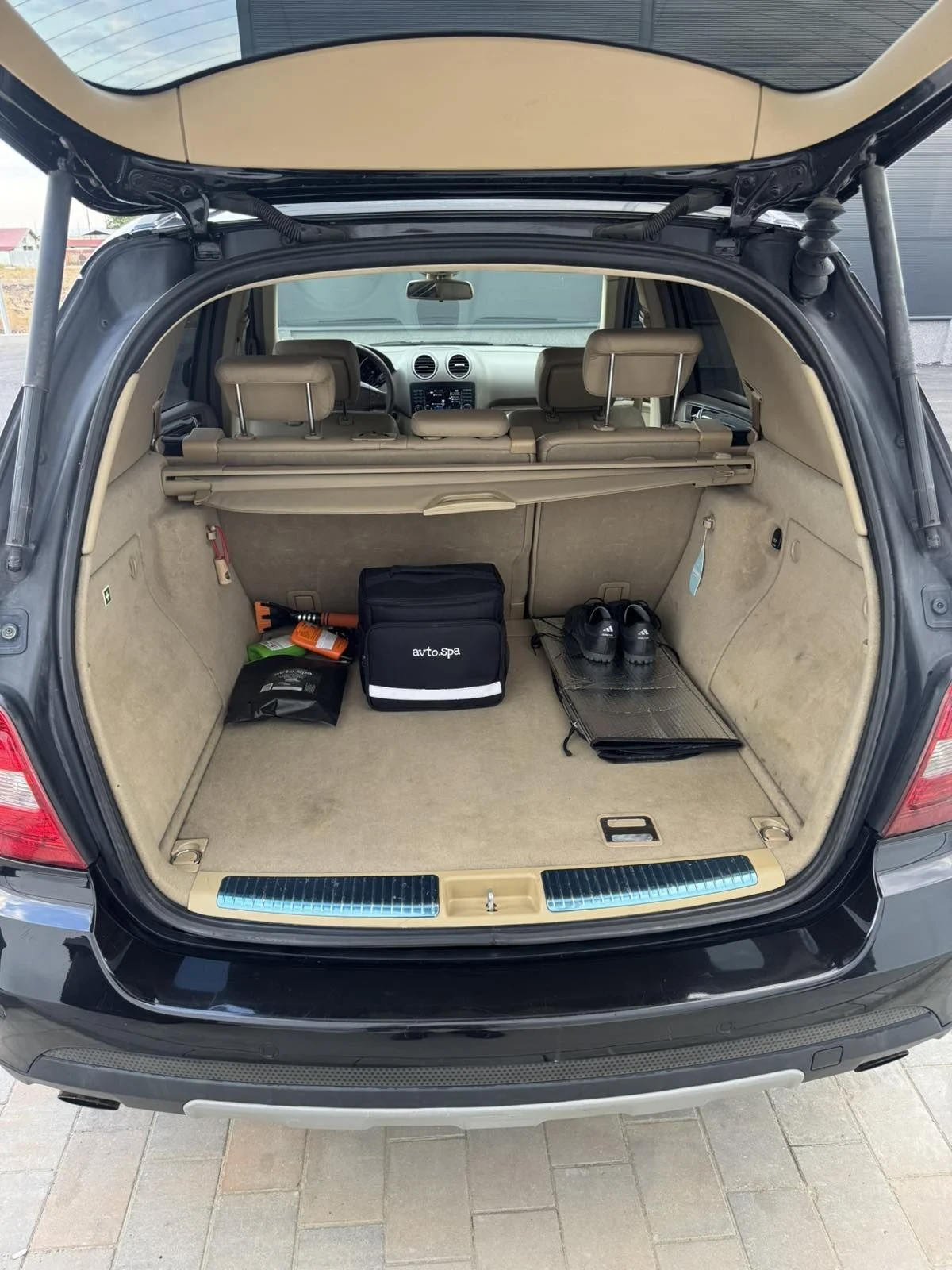 Mercedes-Benz ML 320, снимка 13 - Автомобили и джипове - 56167369