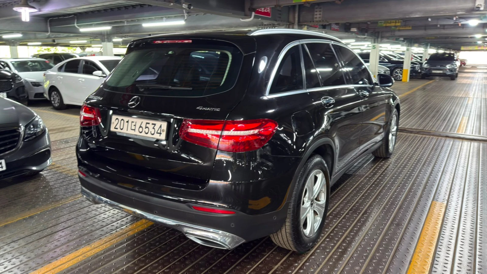 Mercedes-Benz GLC 220 220 d 4Matic   2017, снимка 3 - Автомобили и джипове - 56314444