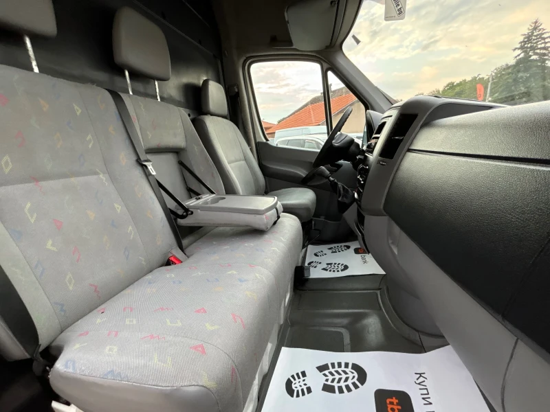 VW Crafter 2.5TDI ЛИЗИНГ, снимка 14 - Бусове и автобуси - 51471110