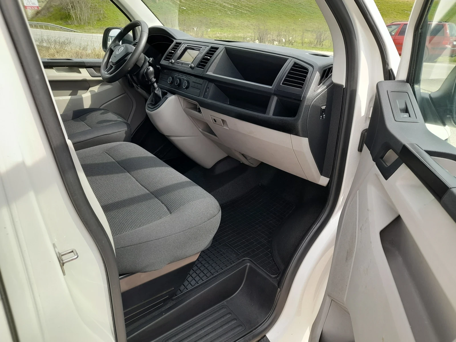 VW T6, снимка 7 - Бусове и автобуси - 53913877