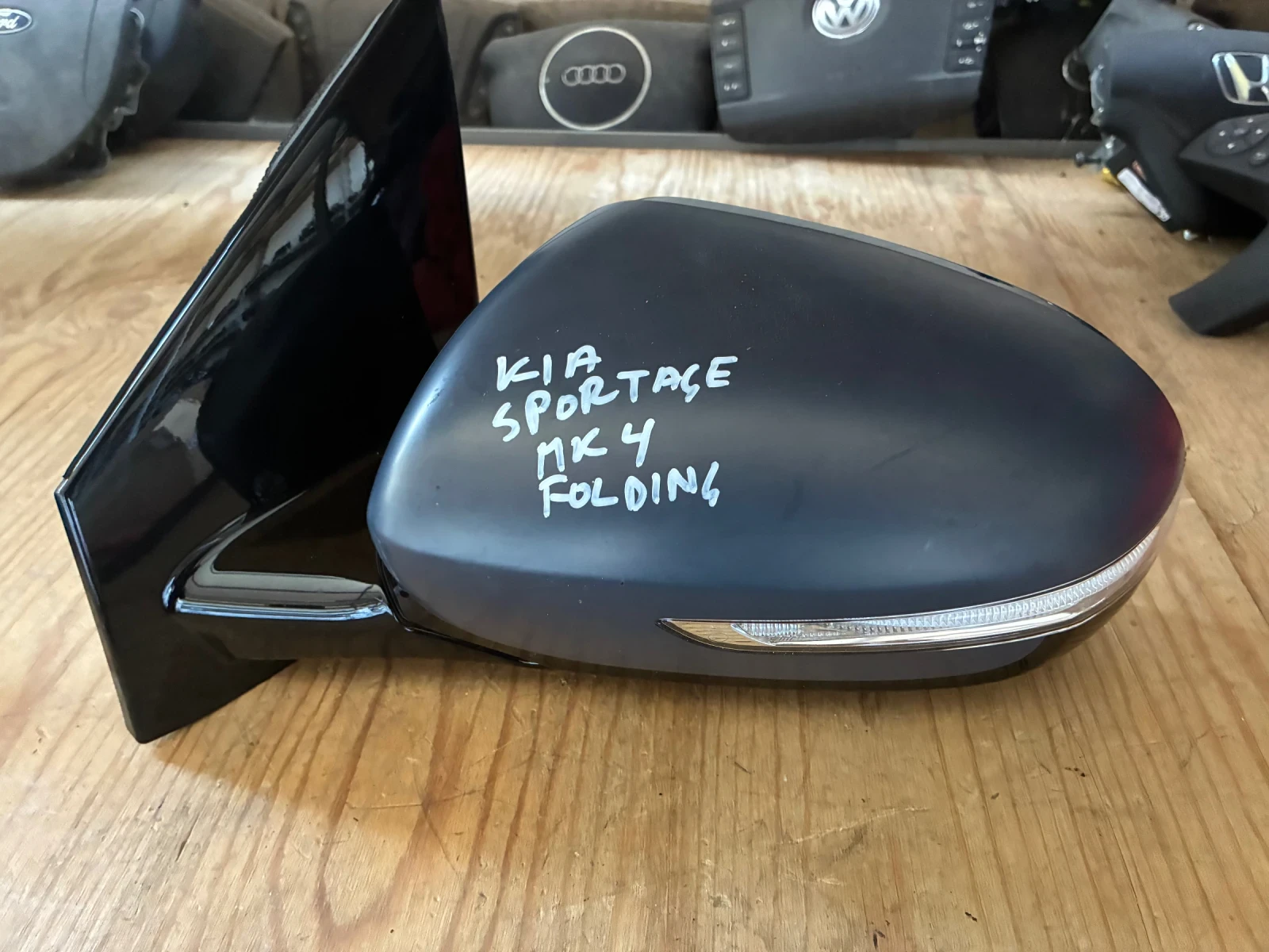 Kia Sportage 4 ляво пребиращо огледало. Киа Спортидж. 16-19г. 8пина. Оригинално. 87610-F1330