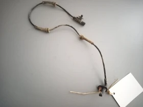 Абс датчик преден десен Рено Лагуна 2.0дци (9)