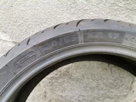 Гуми, снимка 3