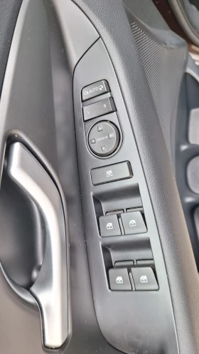 Hyundai I30 1.6-110кс.НАВИ-ПОДГРЕВ-LED-ПАРКТРОНИК, снимка 9