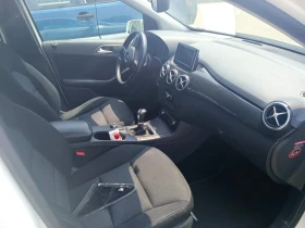 Mercedes-Benz B 180 Само на части , снимка 11