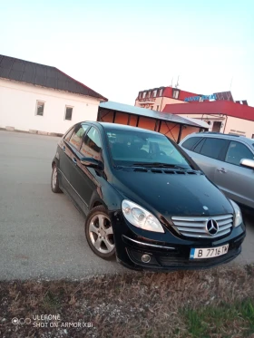     Mercedes-Benz B 180