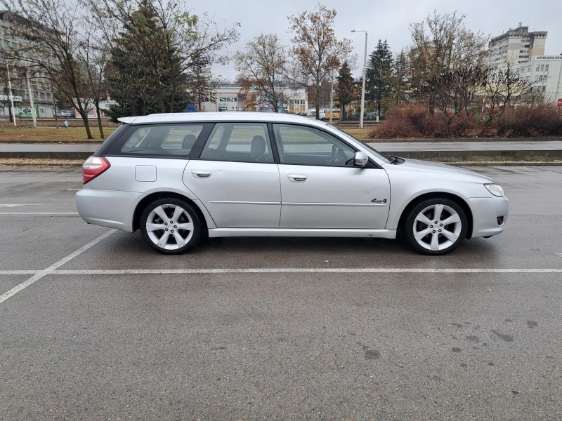 Subaru Legacy 2.0 R 4X4, снимка 6 - Автомобили и джипове - 43313565